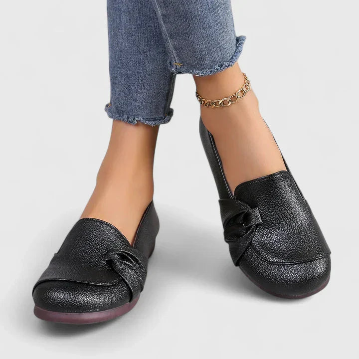 Black / 12 US | 43 EU