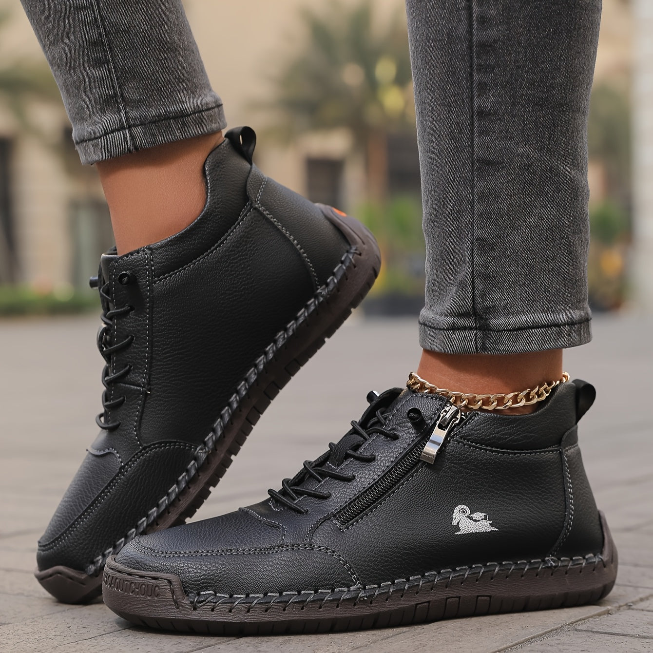 Black / 12 US | 43 EU